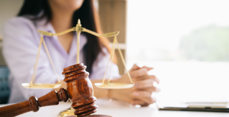Uso de fotos de trabalhadora em ações judiciais é válido, decide TST